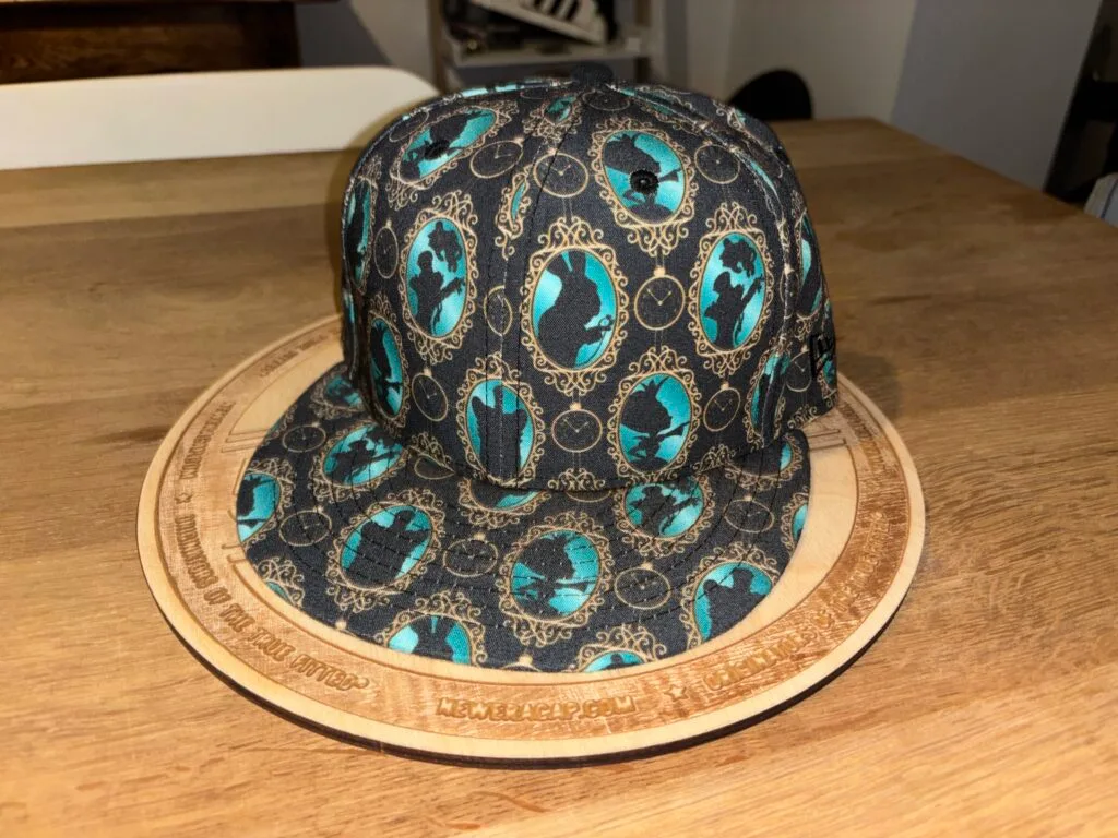 Disney – Alice in wonderland Through the Looking-Glass – All Over