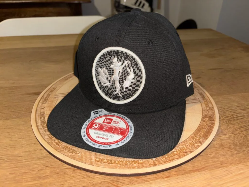 Disney – Alice in wonderland Through the Looking-Glass – We’re All MAD Here