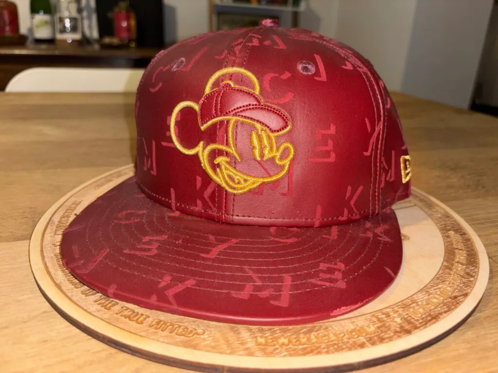 Disney – Mickey Mouse – 90th birthday Leather Lettered Gold Lined