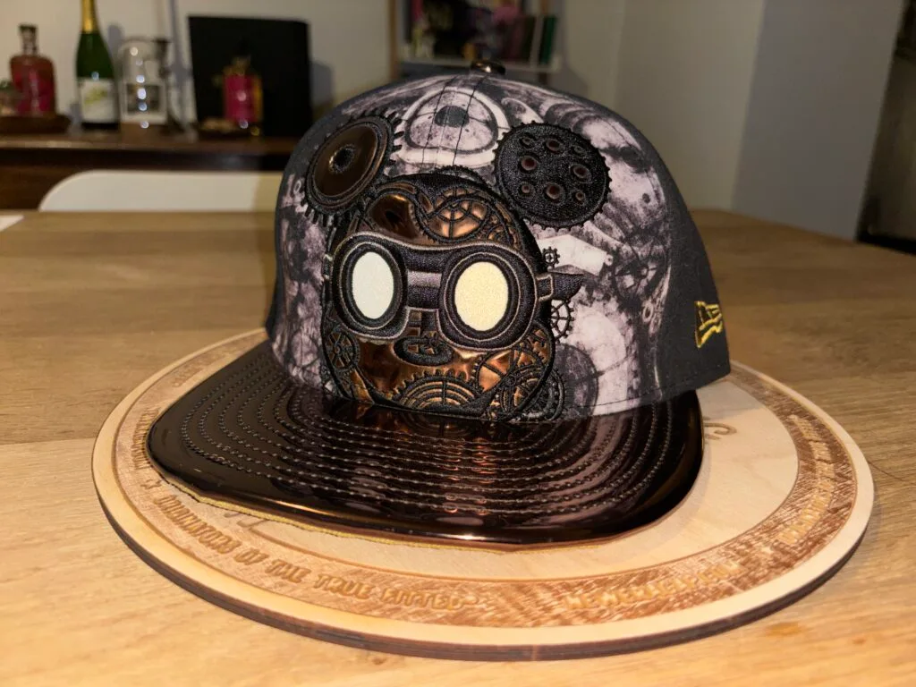 Disney – Mickey Mouse – SteamPunk Fitted